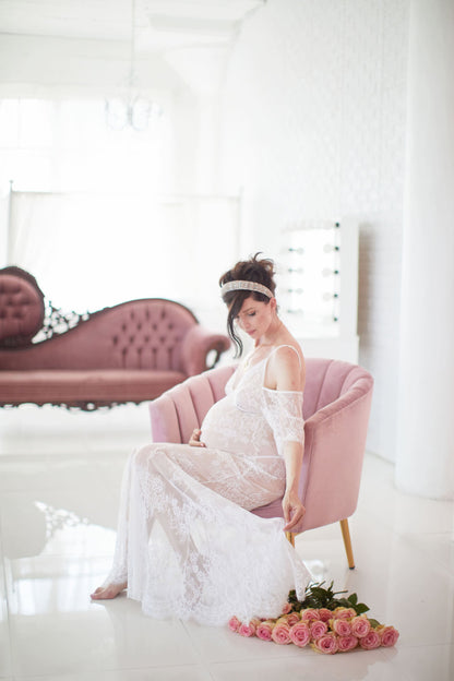 Maternity Maxi Lace Dress Très Sûr