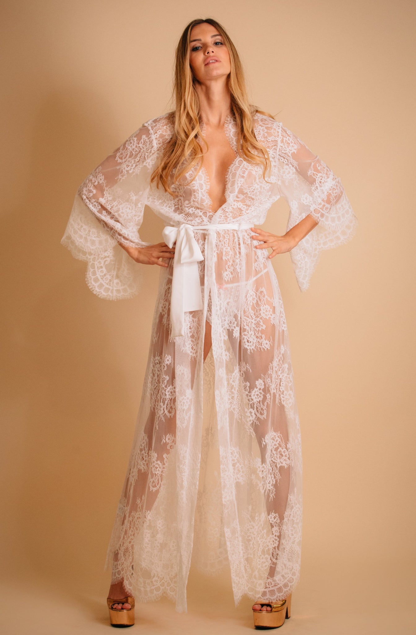 White lace bridal robe