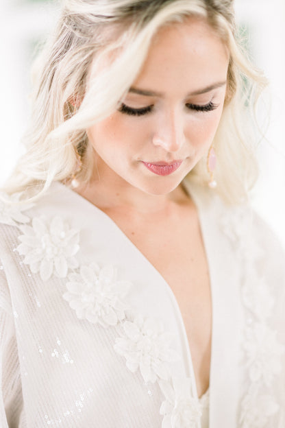 Stella Sequin Kimono Robe - White Très Sûr